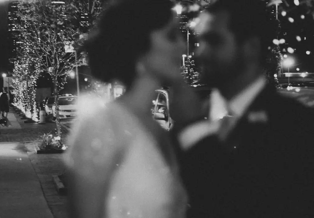 A City Engagement Devicfotos Gent and Beauty 08 1010x700 1 Getting Married in Denmark